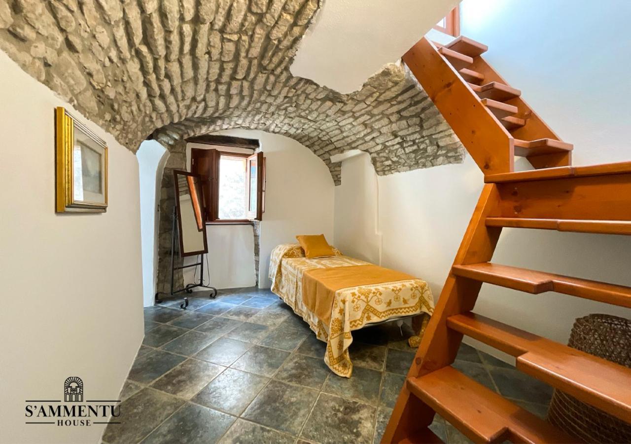 فندق S'Ammentu House بوسا المظهر الخارجي الصورة