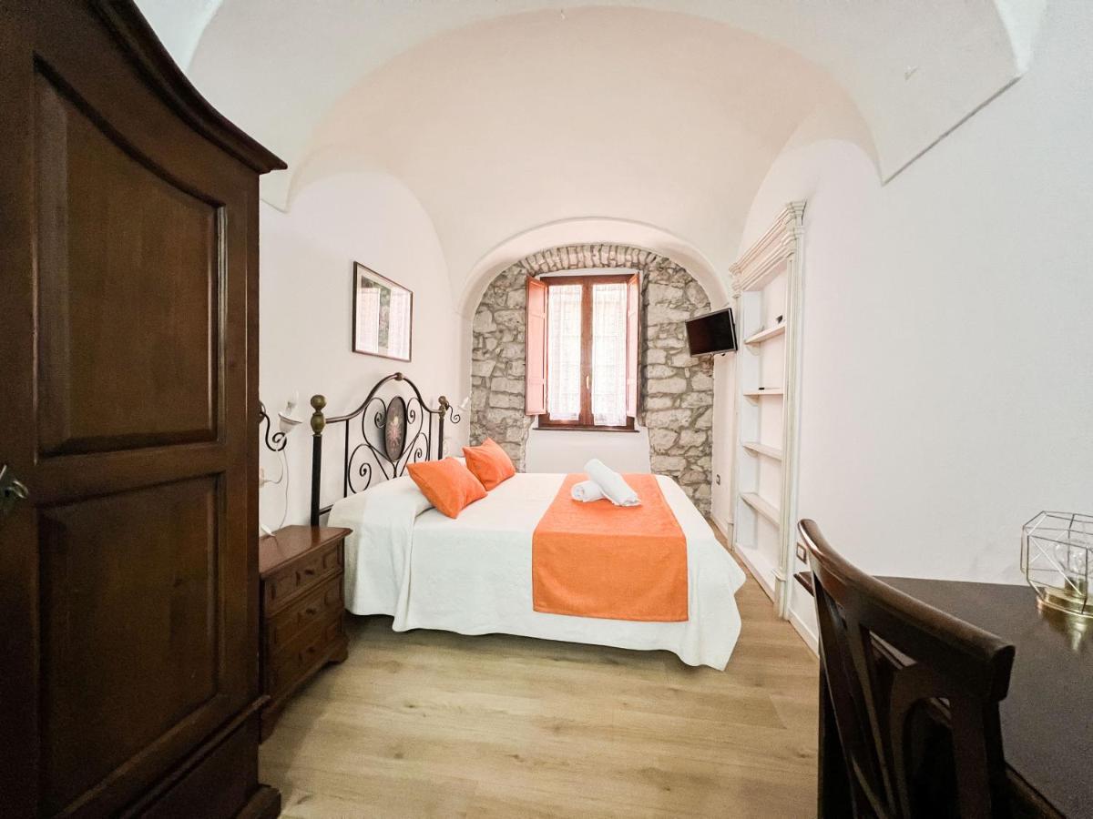 فندق S'Ammentu House بوسا المظهر الخارجي الصورة