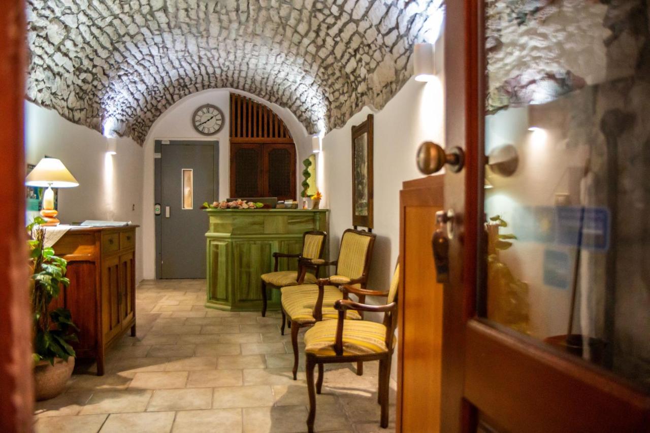 فندق S'Ammentu House بوسا المظهر الخارجي الصورة